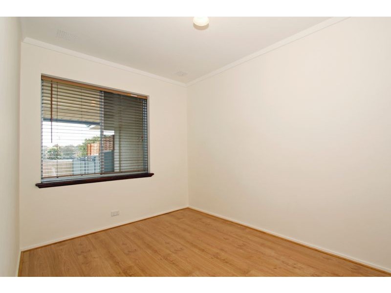 6B Glendower Way, Spearwood WA 6163