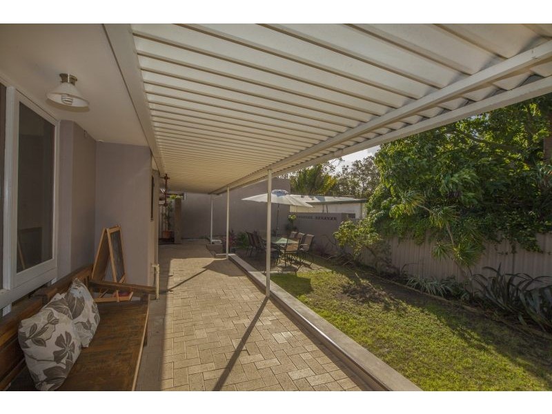 4 Grosvenor Street, Beaconsfield WA 6162