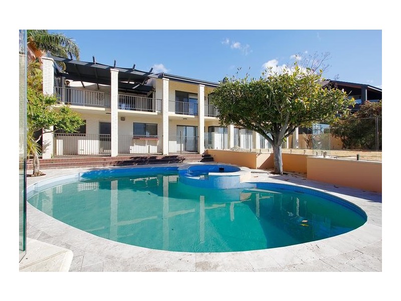 10 Duncraig Road, Applecross WA 6153