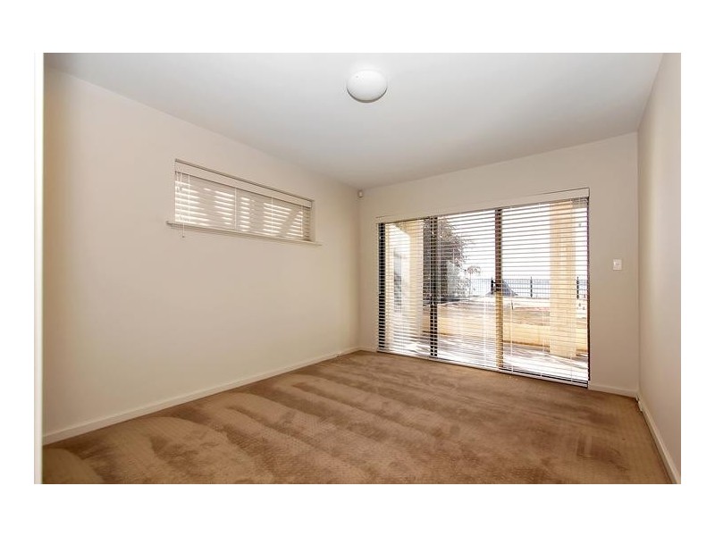 10 Duncraig Road, Applecross WA 6153