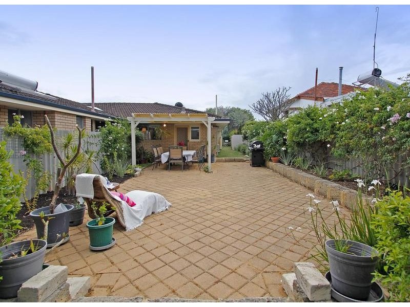 6a Petra Street, Palmyra WA 6157