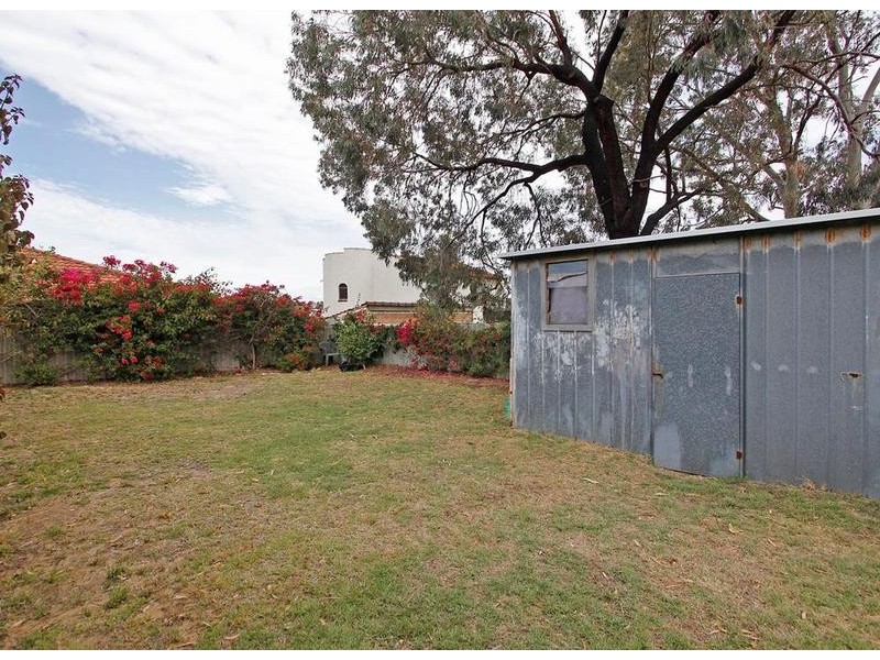 6a Petra Street, Palmyra WA 6157