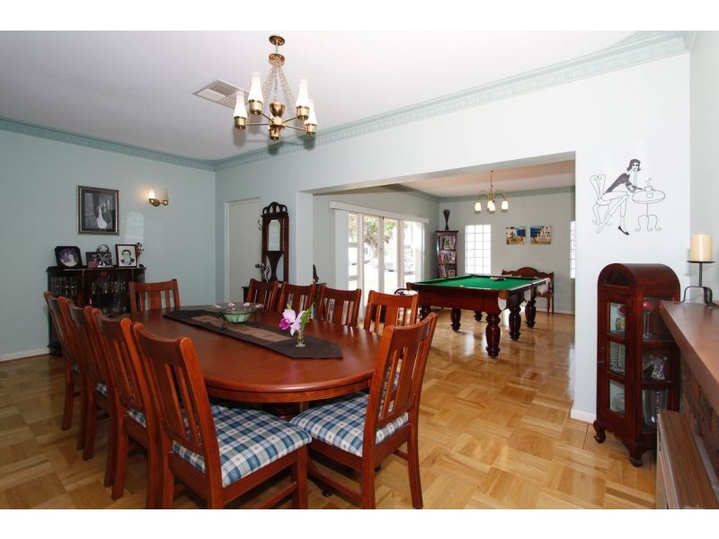 17 Gimber Street, Melville WA 6156