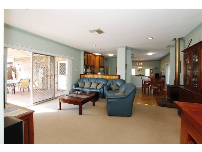 17 Gimber Street, Melville WA 6156