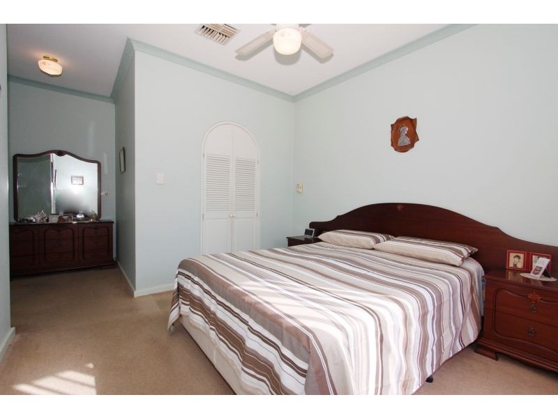 17 Gimber Street, Melville WA 6156