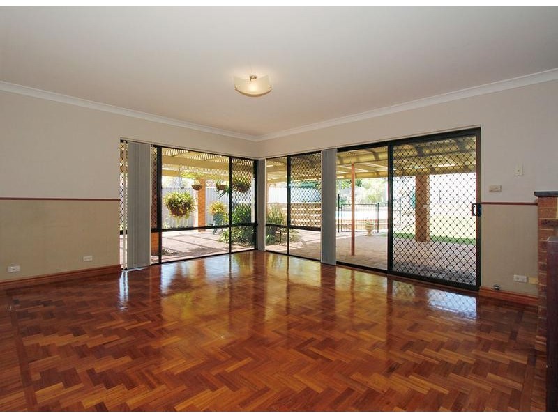 1 King Close, Winthrop WA 6150