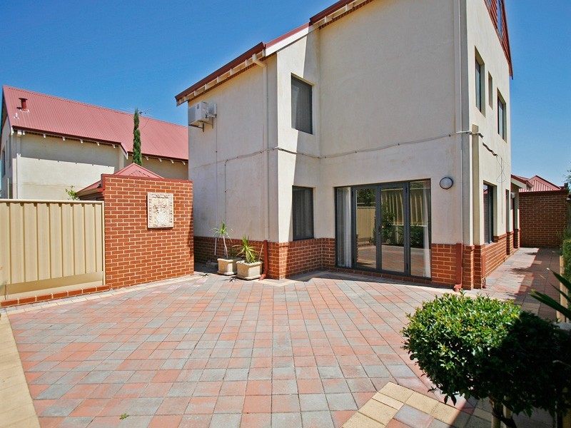 3/181 Marmion Street, Fremantle WA 6160