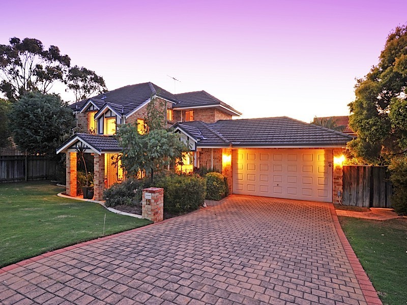 19 Barnard Street, Alfred Cove WA 6154