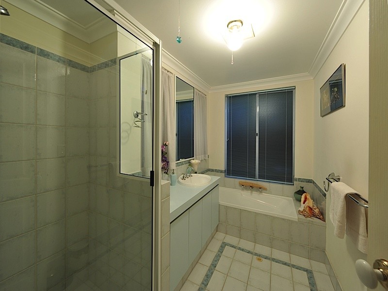 19 Barnard Street, Alfred Cove WA 6154