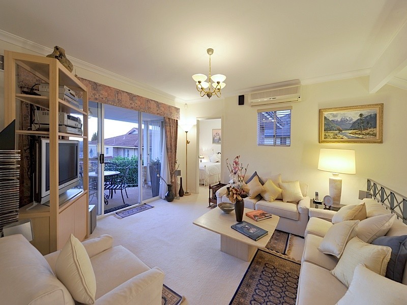 19 Barnard Street, Alfred Cove WA 6154