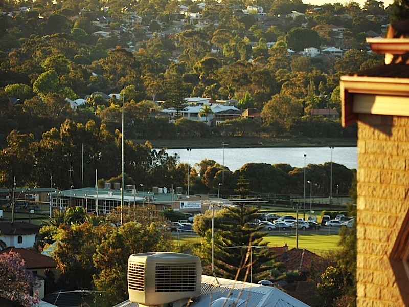 19 Barnard Street, Alfred Cove WA 6154