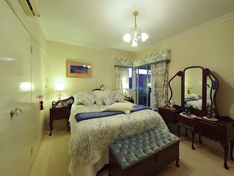 19 Barnard Street, Alfred Cove WA 6154