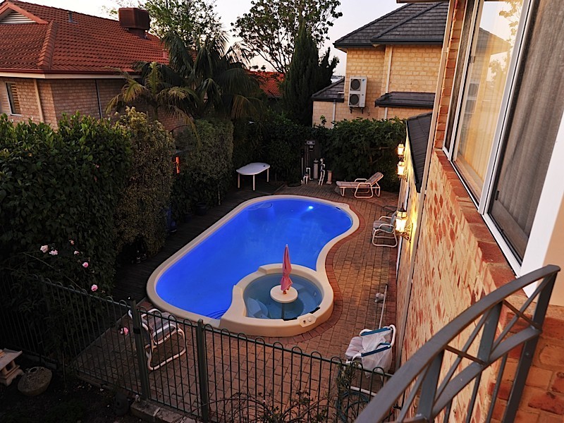 19 Barnard Street, Alfred Cove WA 6154