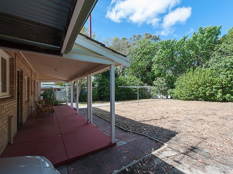 106 North Lake Road, Myaree WA 6154