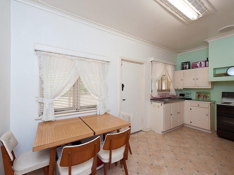 106 North Lake Road, Myaree WA 6154