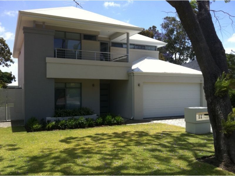 11 Daniel Street, Attadale WA 6156