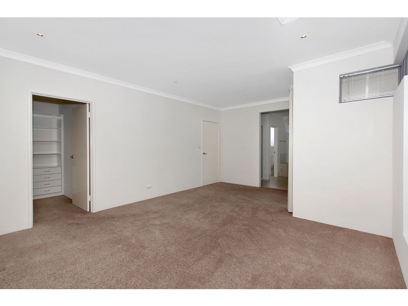 11 Daniel Street, Attadale WA 6156