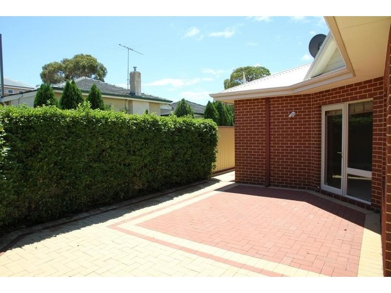121 Waddell Road, Bicton WA 6157