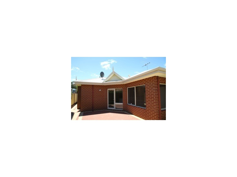 121 Waddell Road, Bicton WA 6157