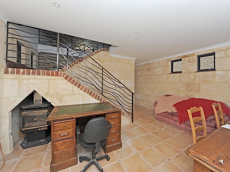 48b Stevens Street, Fremantle WA 6160