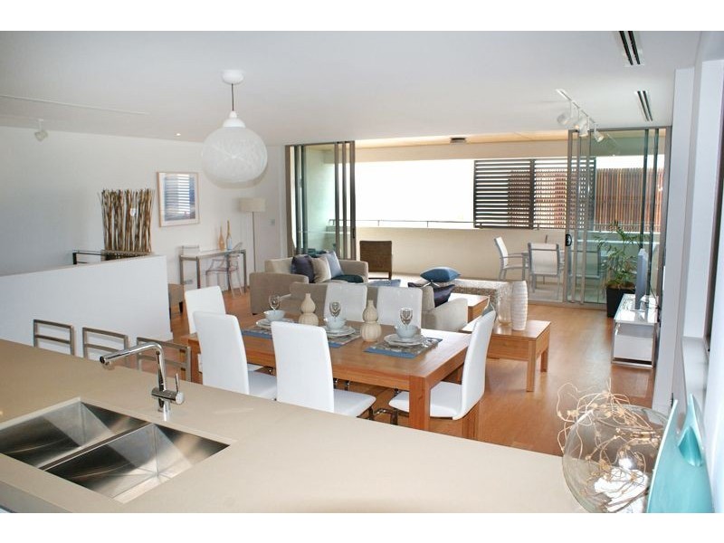 2b/23 Ocean Drive, North Coogee WA 6163