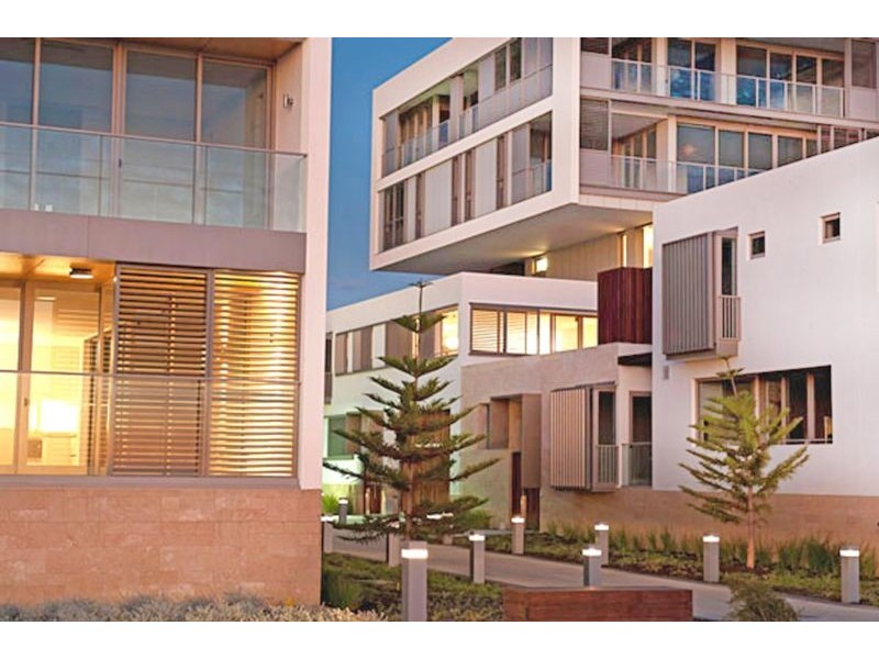 2b/23 Ocean Drive, North Coogee WA 6163