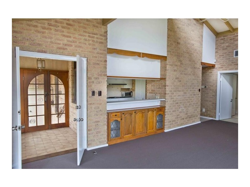 5 Terry Road, Leeming WA 6149