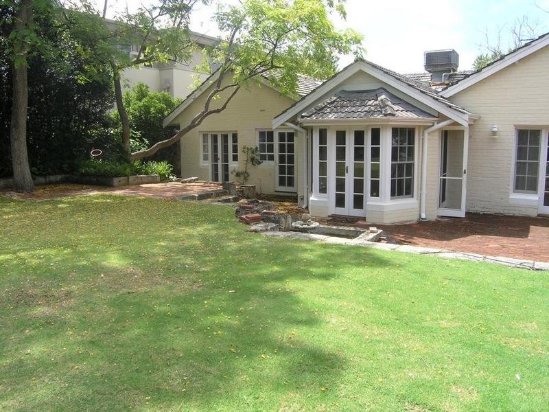 28 Beatrice Street, Dalkeith WA 6009