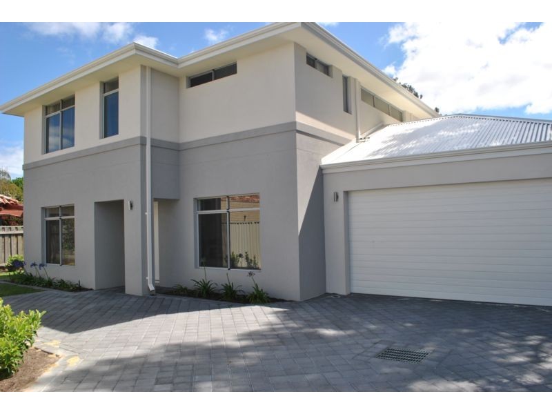 11A Daniel Street, Attadale WA 6156