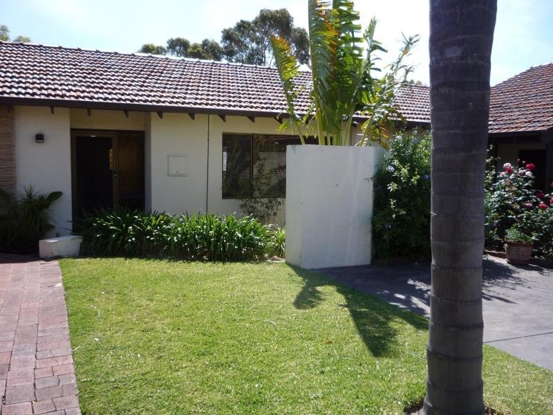 3/10 Bridges Road, Melville WA 6156