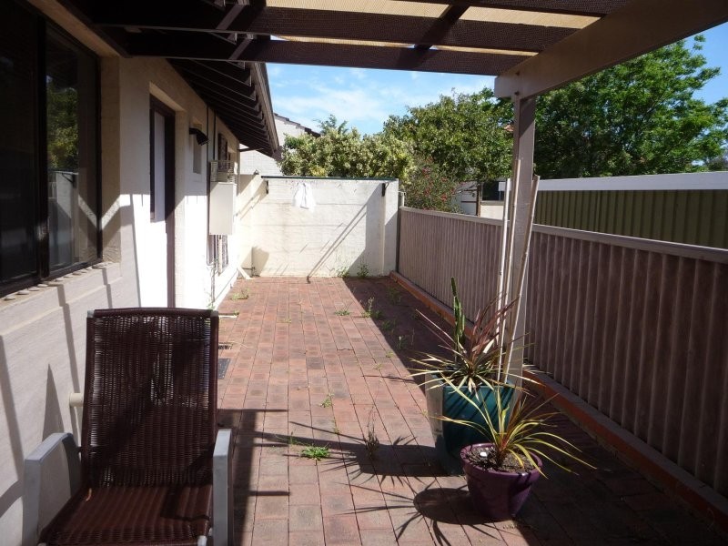 3/10 Bridges Road, Melville WA 6156