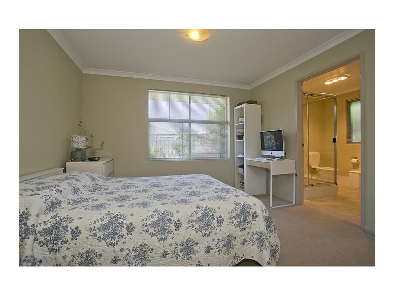 4 Goulburn Approach, Hammond Park WA 6164