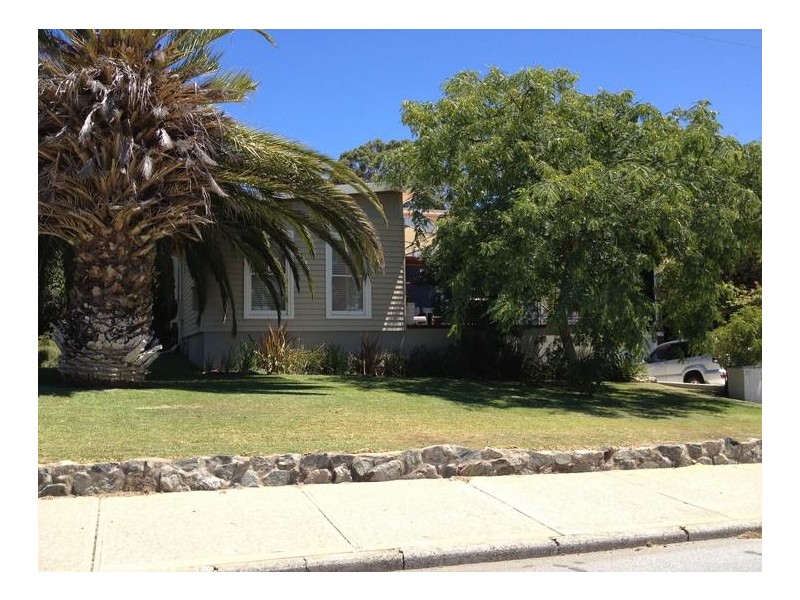 22 Roberts Road, Attadale WA 6156