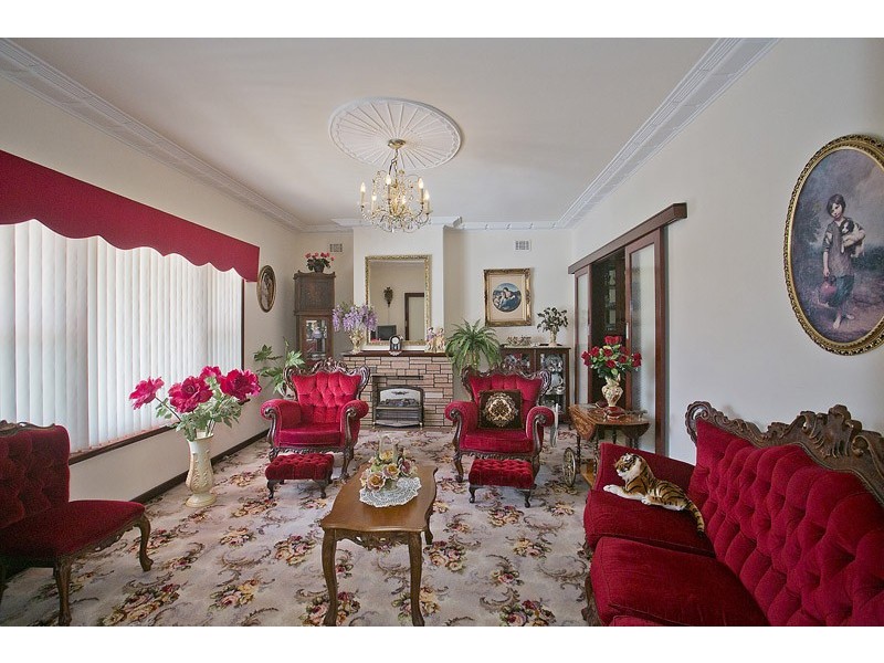 18 York Street, Beaconsfield WA 6162