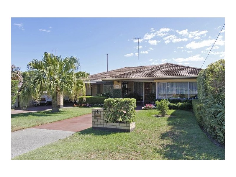141 Kitchener Road, Alfred Cove WA 6154
