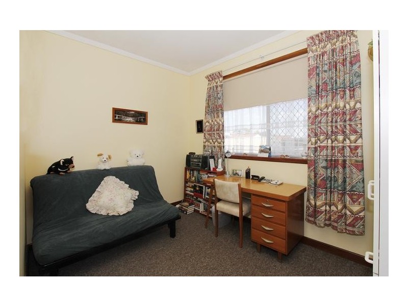 141 Kitchener Road, Alfred Cove WA 6154