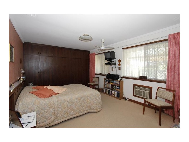 141 Kitchener Road, Alfred Cove WA 6154