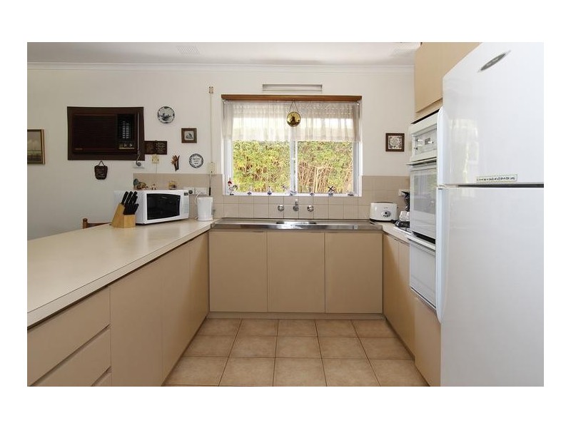141 Kitchener Road, Alfred Cove WA 6154