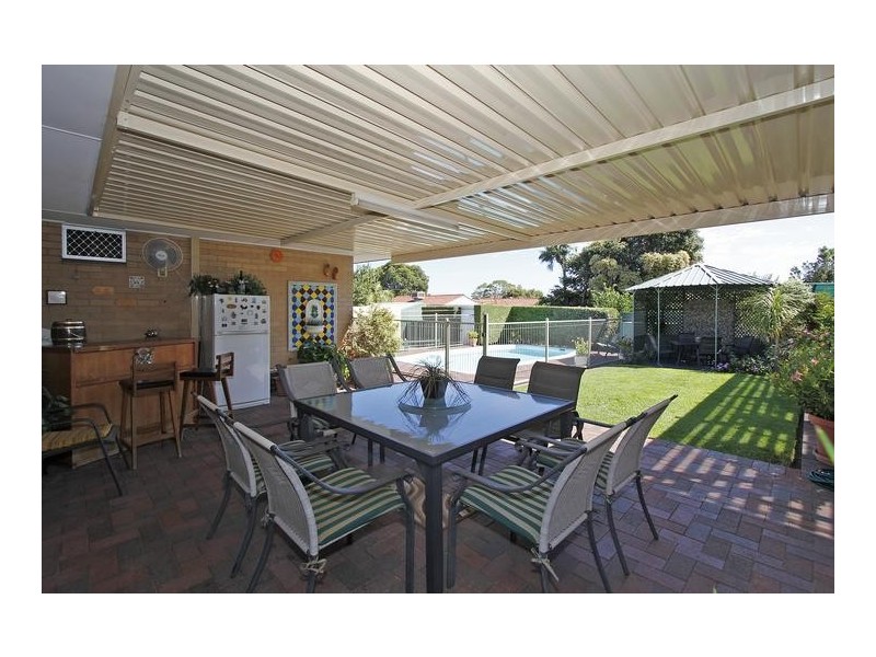 141 Kitchener Road, Alfred Cove WA 6154