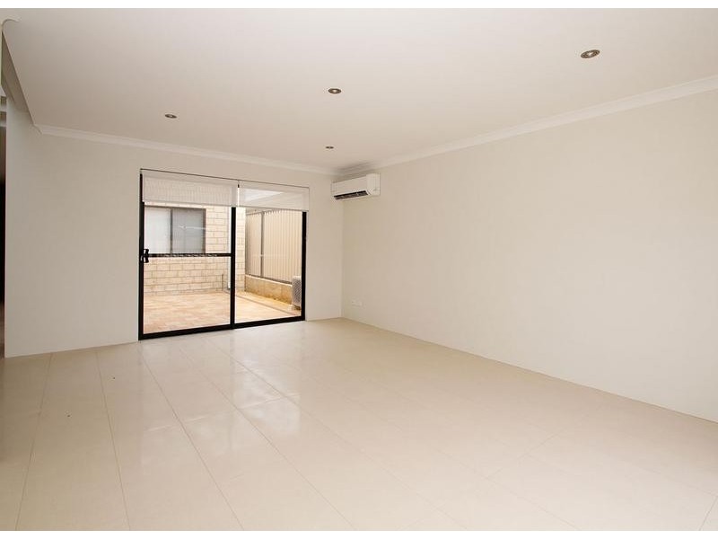 1/23 Colorado Parade, Aubin Grove WA 6164