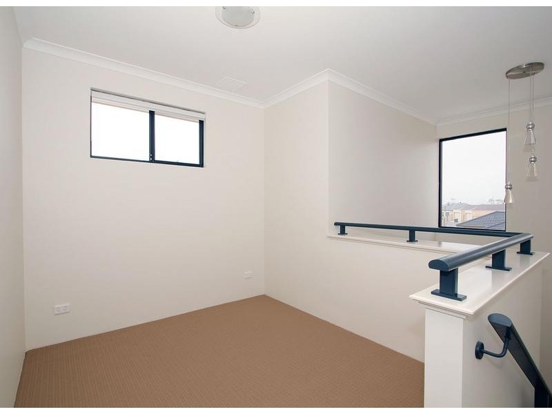 1/23 Colorado Parade, Aubin Grove WA 6164