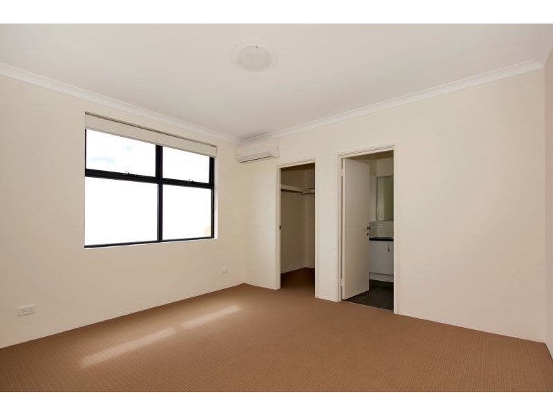 2/14 Latteri Turn, Aubin Grove WA 6164