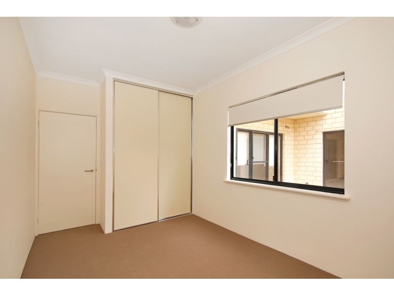 2/14 Latteri Turn, Aubin Grove WA 6164