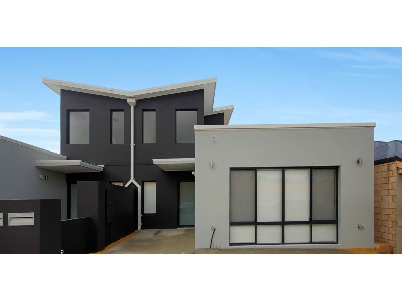 2/14 Latteri Turn, Aubin Grove WA 6164