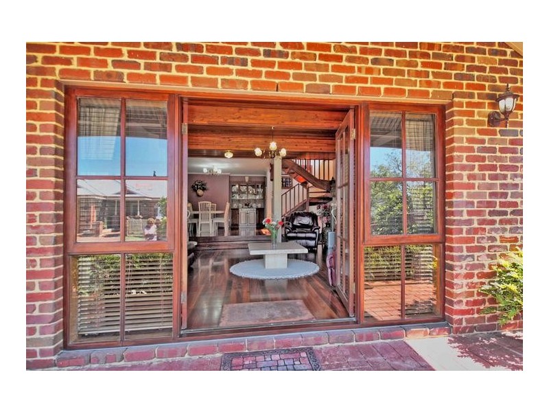 12 Dale Street, South Fremantle WA 6162