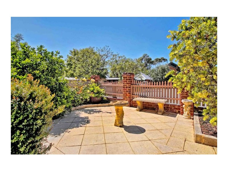 12 Dale Street, South Fremantle WA 6162