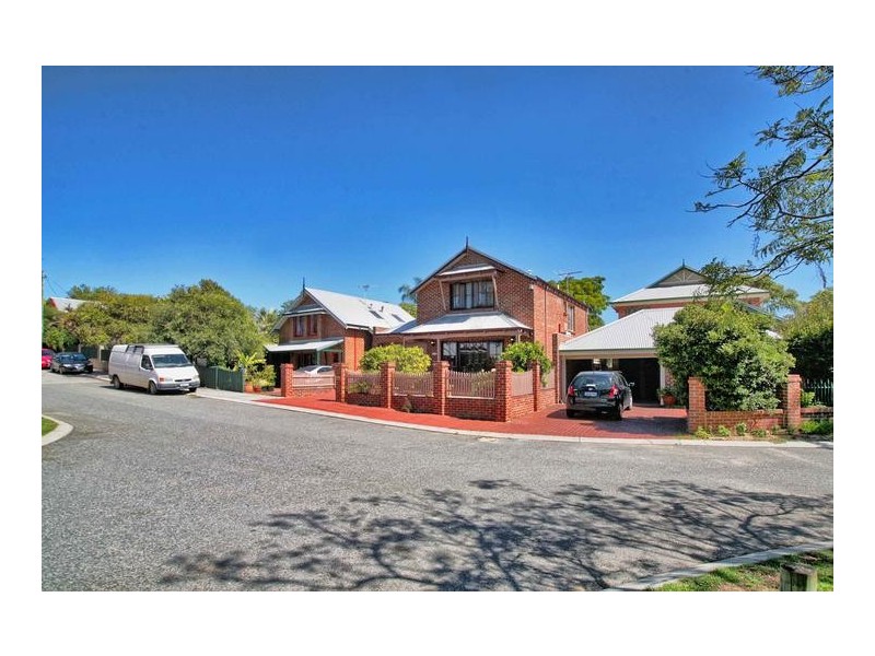 12 Dale Street, South Fremantle WA 6162