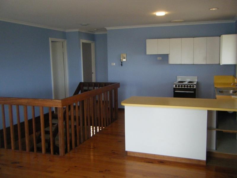 8 Coffey Street, Singleton WA 6175