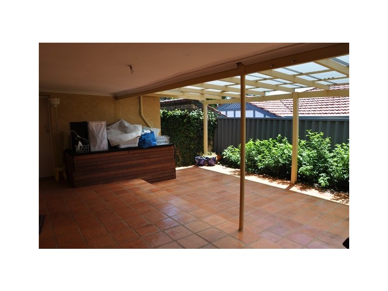 21 Denny Way, Alfred Cove WA 6154