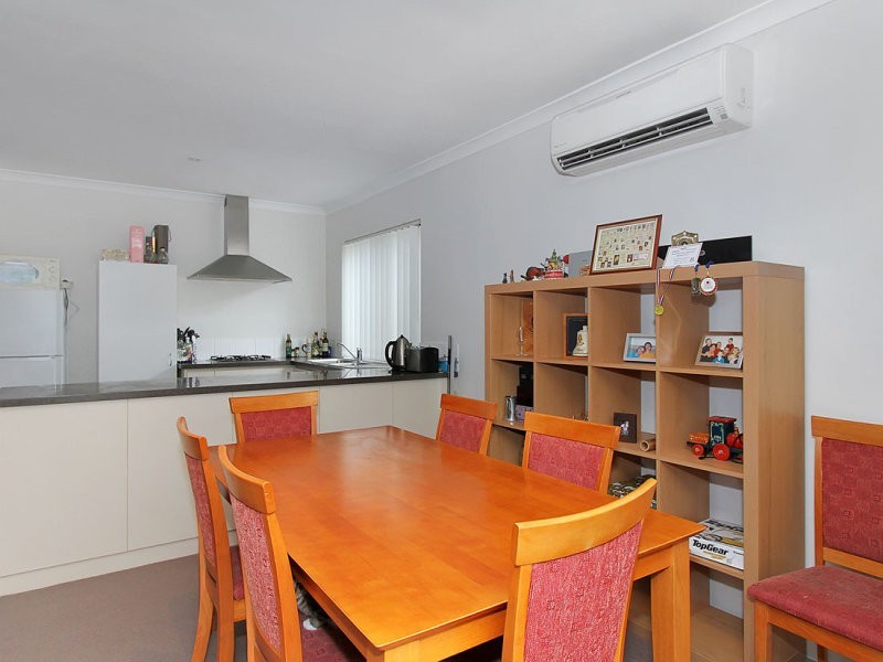 4/137 View Terrace, Bicton WA 6157